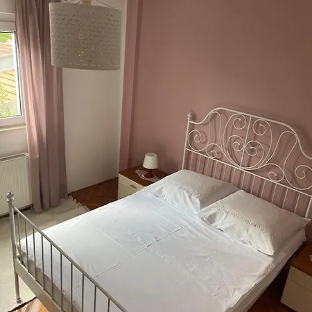 Apartment Haus Grace Kastela