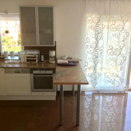 Apartment Haus Grace Kastela